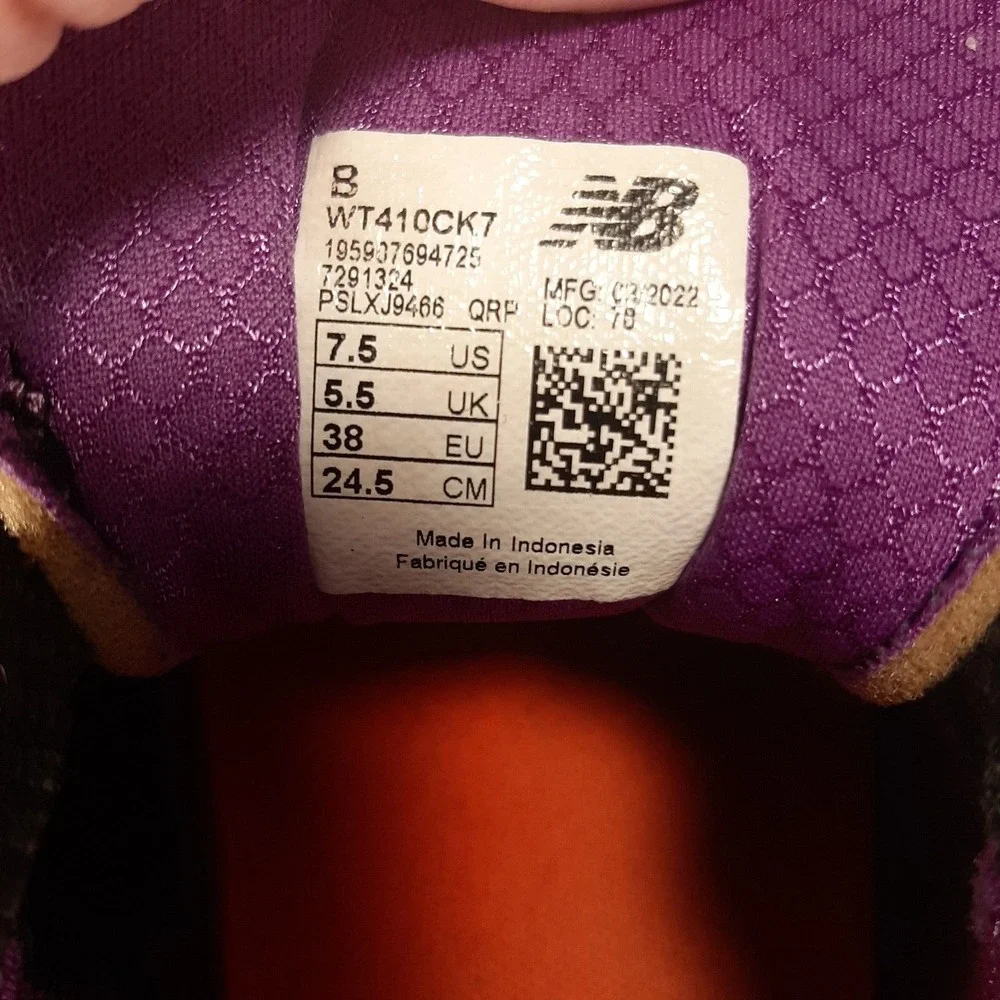 New Balance 410v7 Womens Size 7.5 Trail Running Shoes Black and Purple WT410CK7